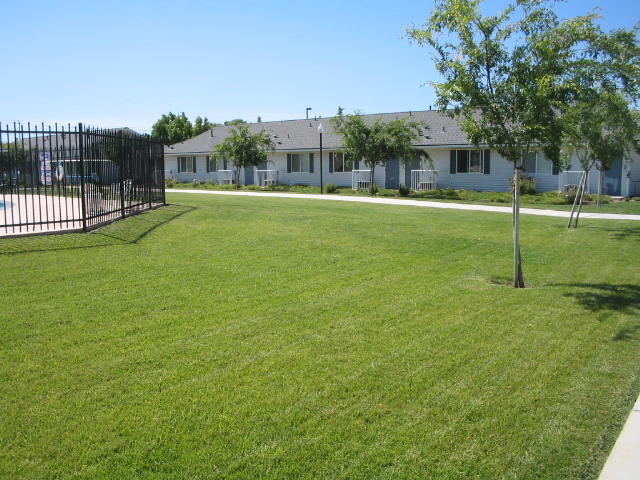 Photos | Summer Creek Place | Affordable Housing in Oakley, California